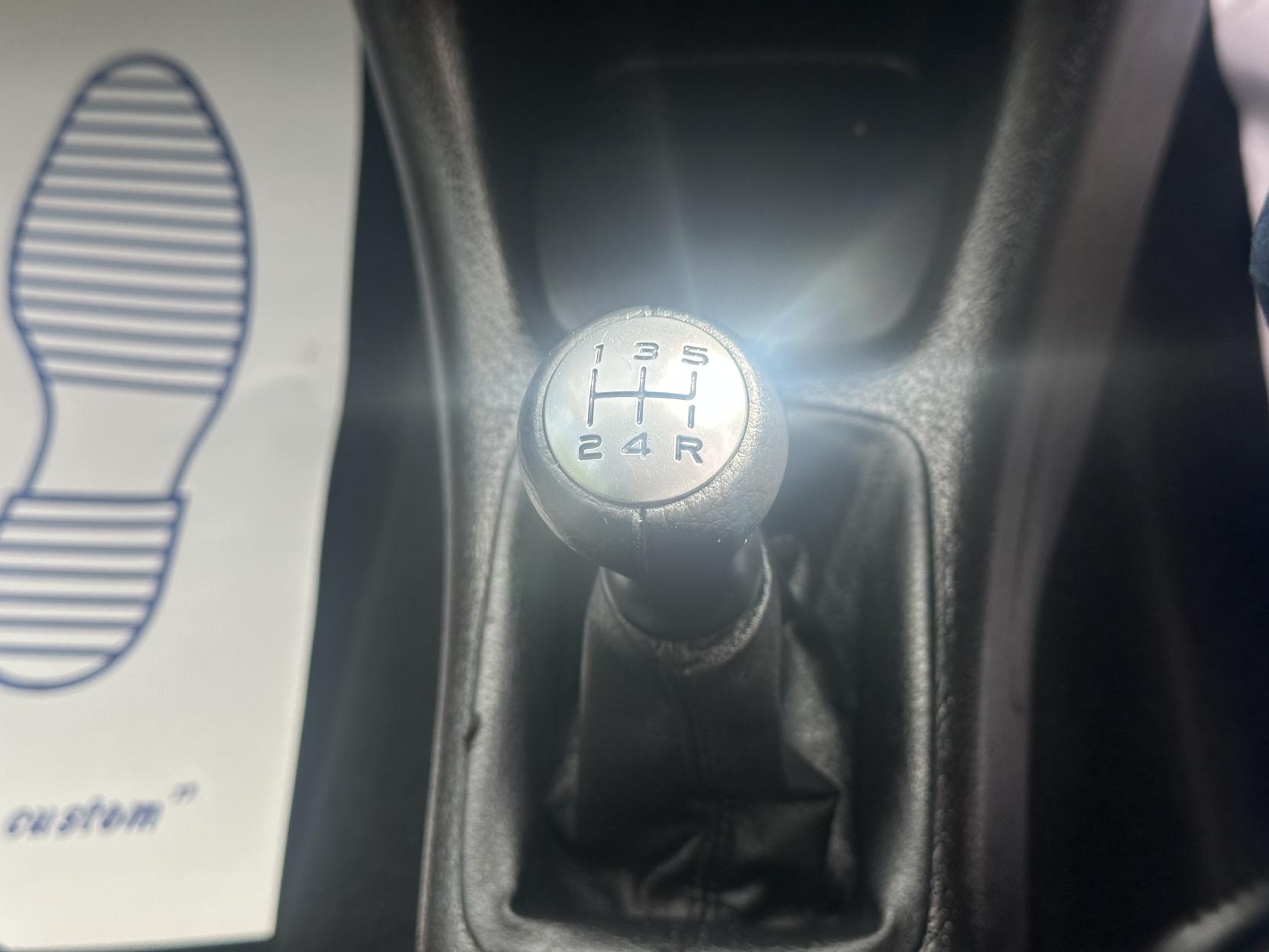 Peugeot 206 1.4 HDi Look Hatchback 5dr Diesel Manual (116 g/km, 68 bhp)