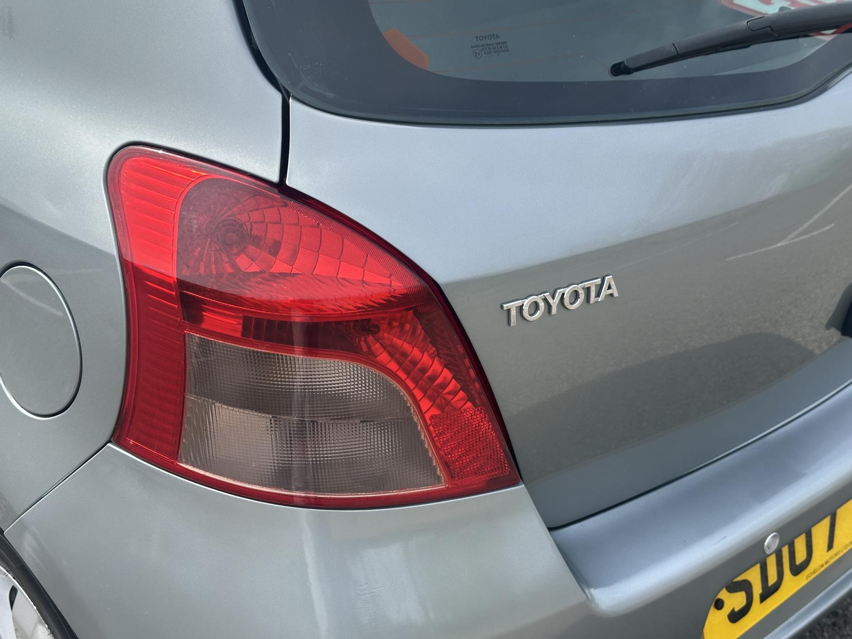 Toyota Yaris 1.3 Zinc Hatchback 5dr Petrol Multimode (136 g/km, 85 bhp)