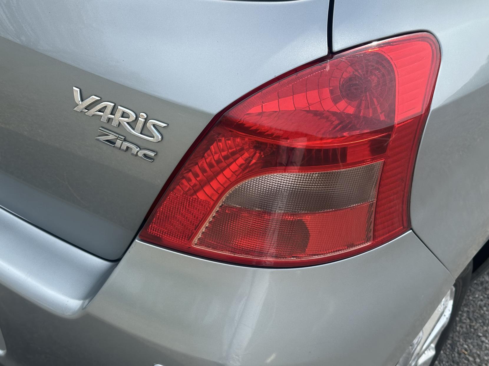 Toyota Yaris 1.3 Zinc Hatchback 5dr Petrol Multimode (136 g/km, 85 bhp)