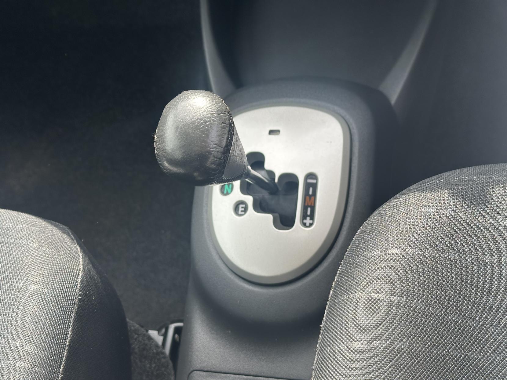 Toyota Yaris 1.3 Zinc Hatchback 5dr Petrol Multimode (136 g/km, 85 bhp)