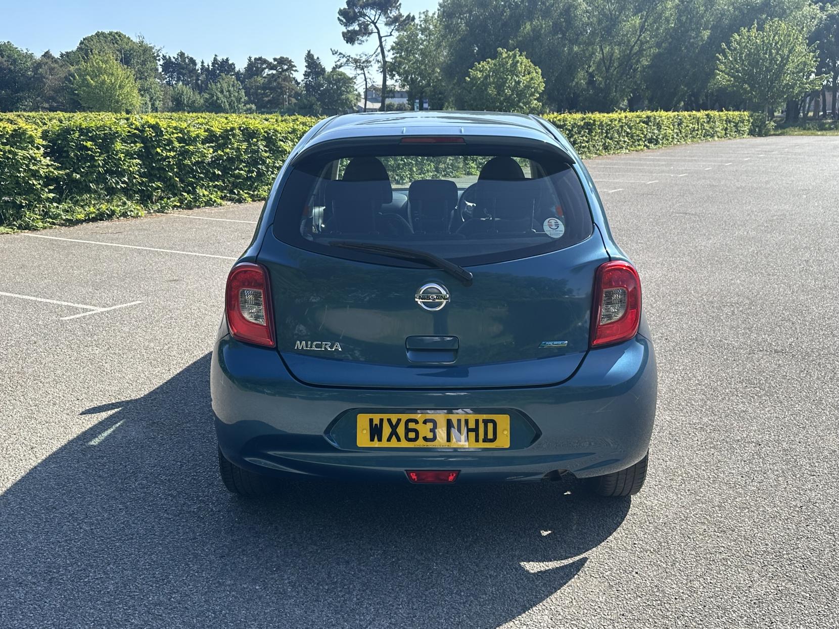 Nissan Micra 1.2 Acenta Hatchback 5dr Petrol Manual Euro 5 (80 ps)