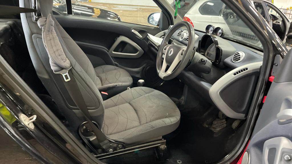 Smart fortwo 1.0 MHD Passion Coupe 2dr Petrol SoftTouch Euro 5 (s/s) (71 bhp)