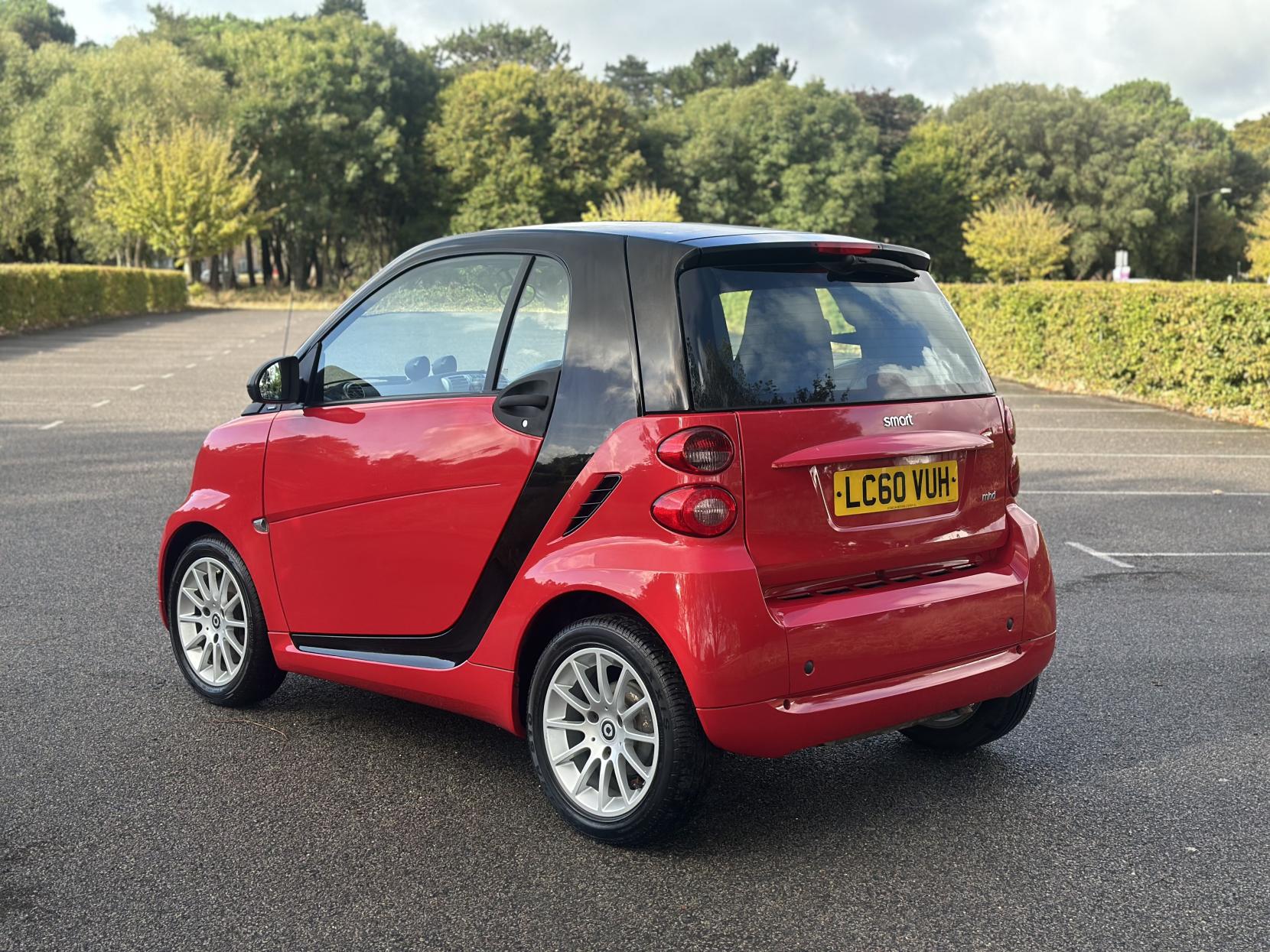 Smart fortwo 1.0 MHD Passion Coupe 2dr Petrol SoftTouch Euro 5 (s/s) (71 bhp)