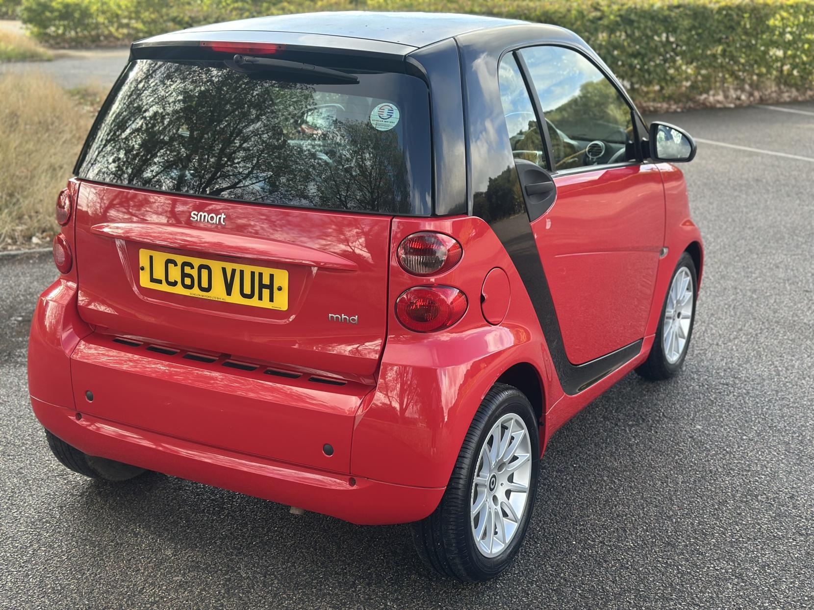 Smart fortwo 1.0 MHD Passion Coupe 2dr Petrol SoftTouch Euro 5 (s/s) (71 bhp)
