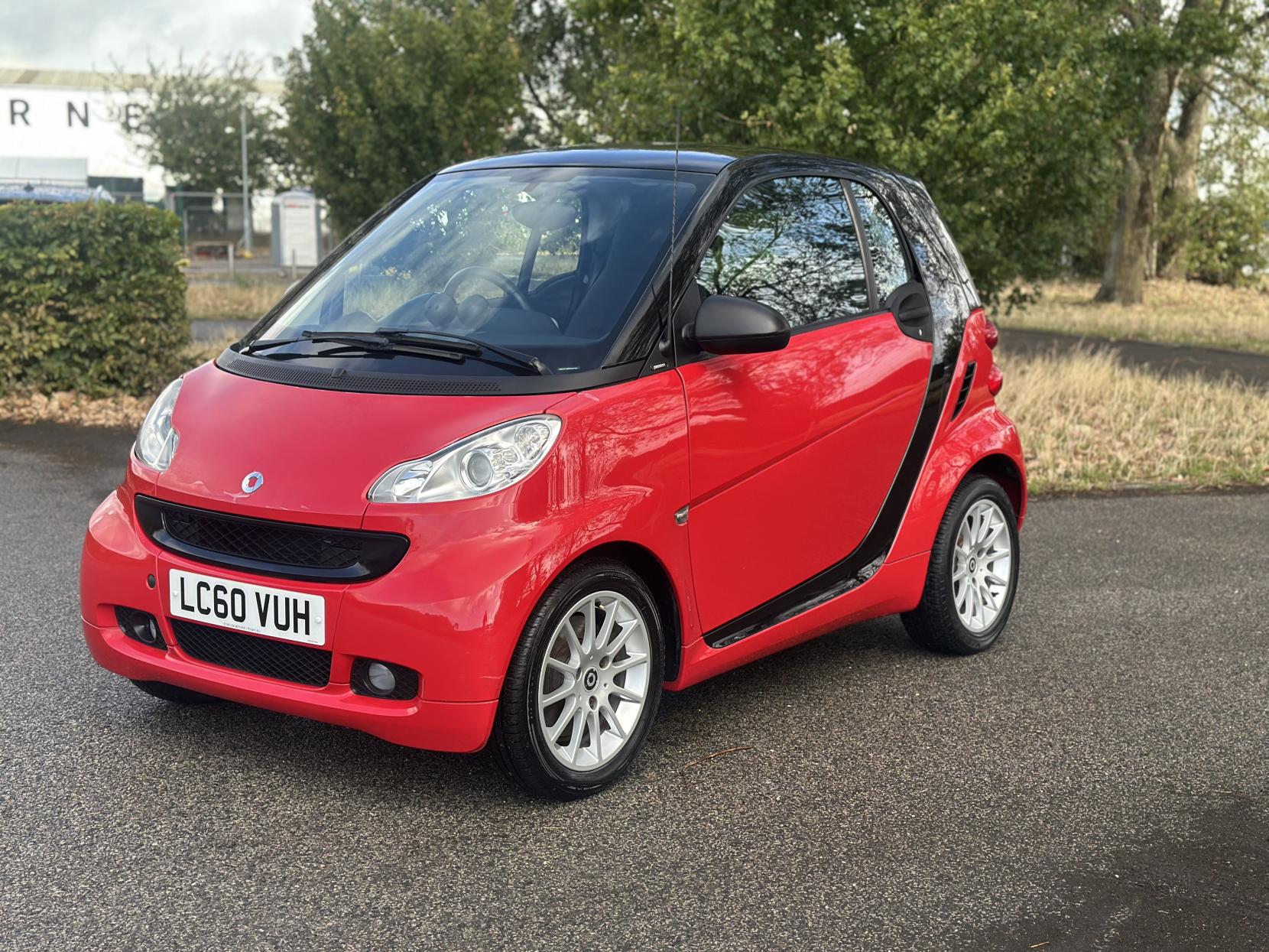 Smart fortwo 1.0 MHD Passion Coupe 2dr Petrol SoftTouch Euro 5 (s/s) (71 bhp)