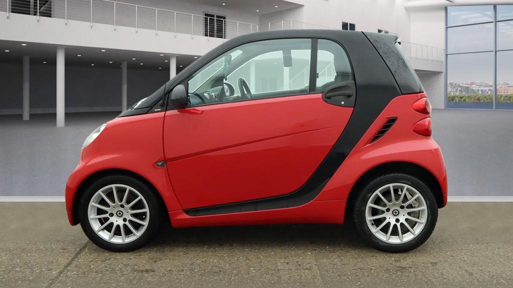 Smart fortwo 1.0 MHD Passion Coupe 2dr Petrol SoftTouch Euro 5 (s/s) (71 bhp)