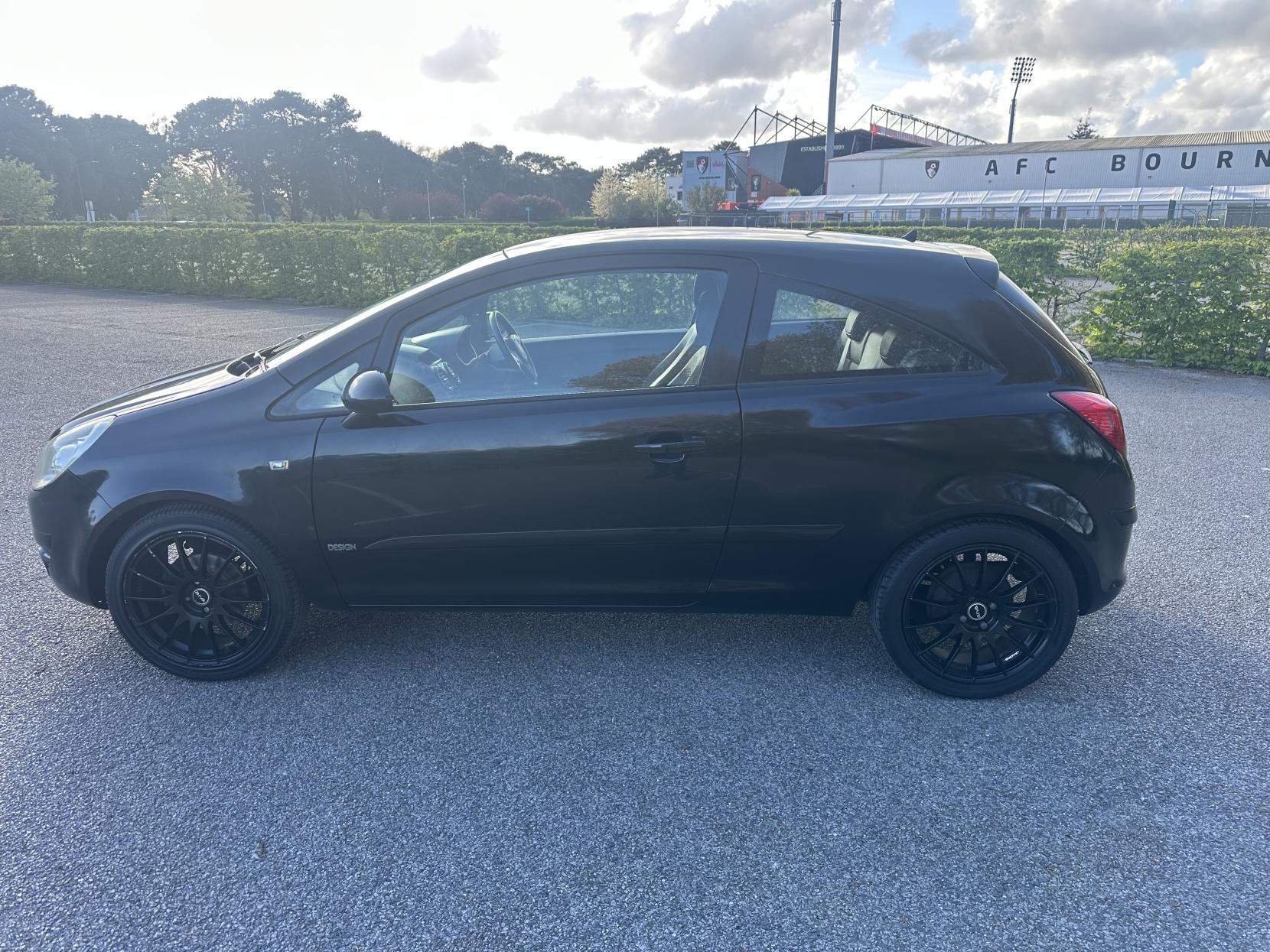 Vauxhall Corsa 1.4i 16v Design Hatchback 3dr Petrol Manual (a/c) (146 g/km, 89 bhp)