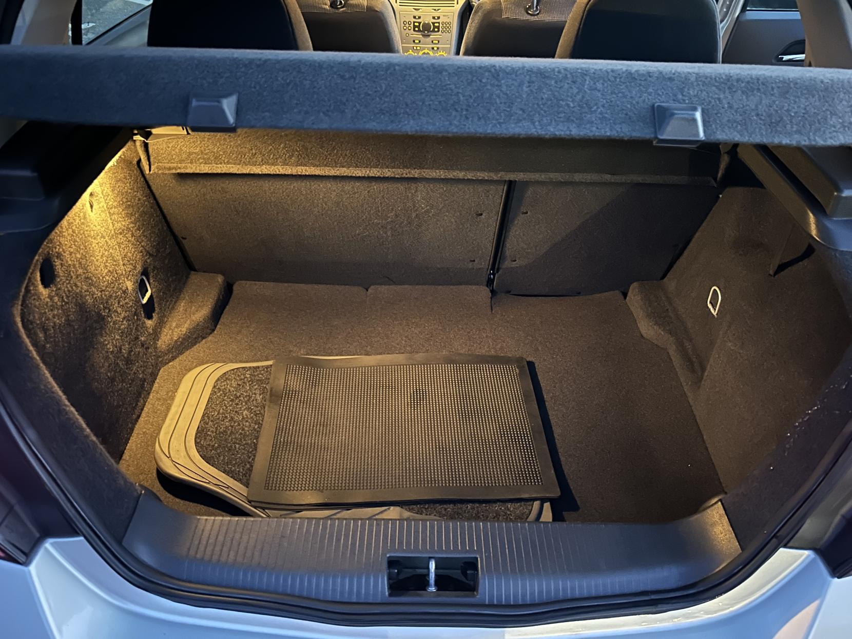 Vauxhall Astra 1.6i 16v SXi Hatchback 5dr Petrol Manual (155 g/km, 113 bhp)