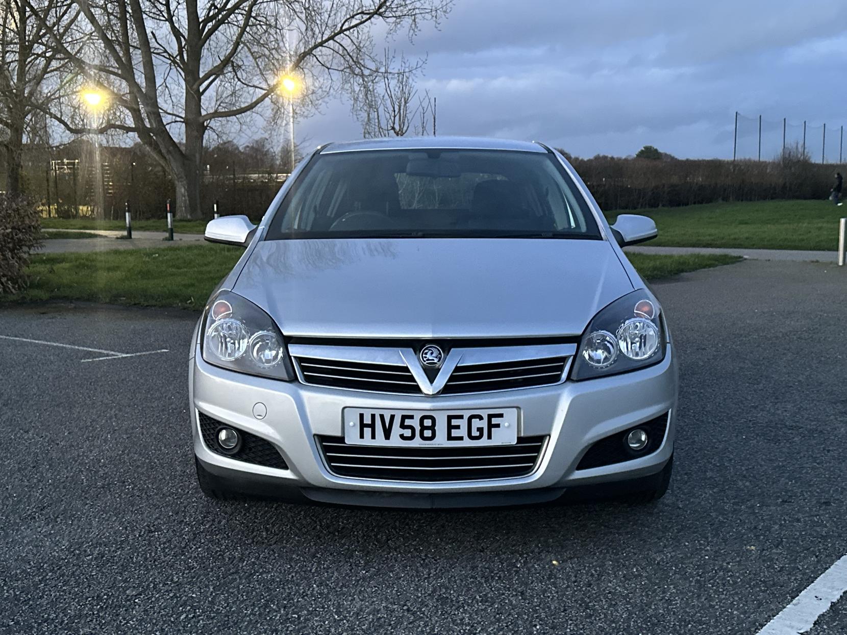 Vauxhall Astra 1.6i 16v SXi Hatchback 5dr Petrol Manual (155 g/km, 113 bhp)