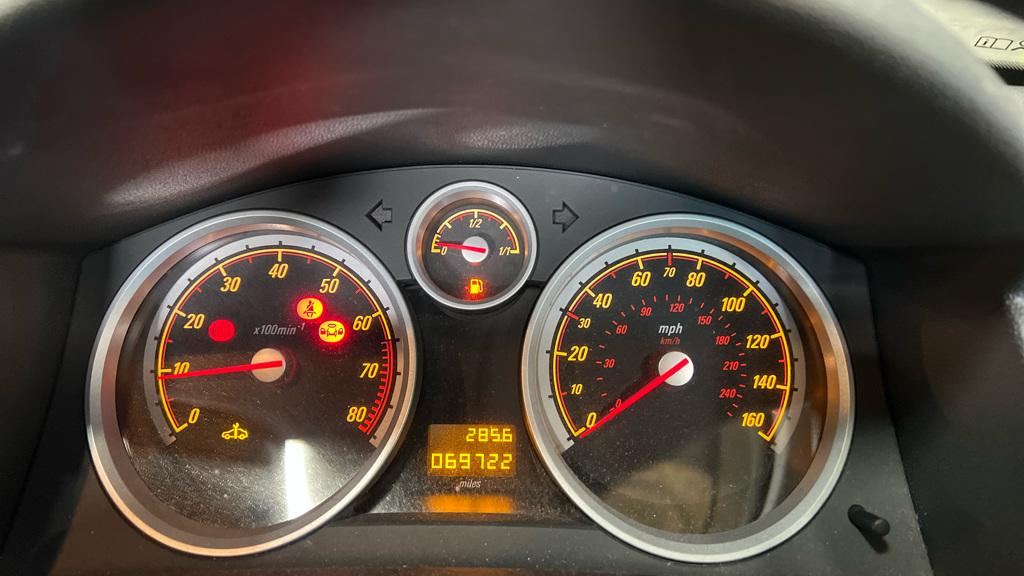 Vauxhall Astra 1.6i 16v SXi Hatchback 5dr Petrol Manual (155 g/km, 113 bhp)