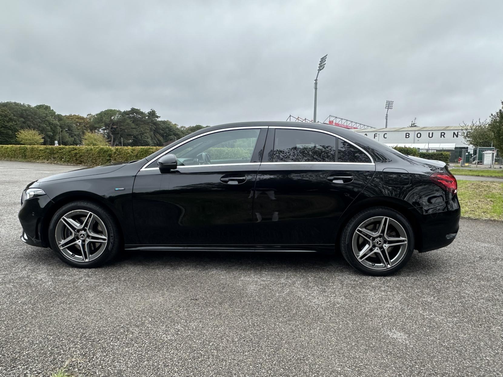 Mercedes-Benz A Class 1.3 A250e 15.6kWh AMG Line (Executive) Saloon 4dr Petrol Plug-in Hybrid 8G-DCT Euro 6 (s/s) (218 ps)