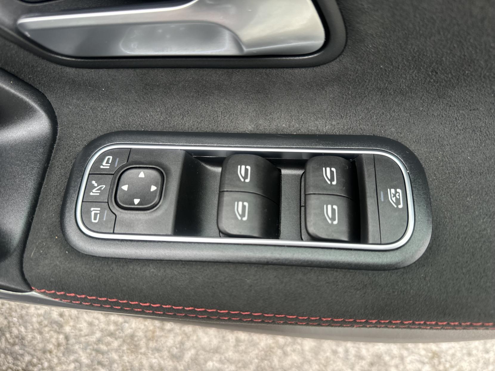 Mercedes-Benz A Class 1.3 A250e 15.6kWh AMG Line (Executive) Saloon 4dr Petrol Plug-in Hybrid 8G-DCT Euro 6 (s/s) (218 ps)