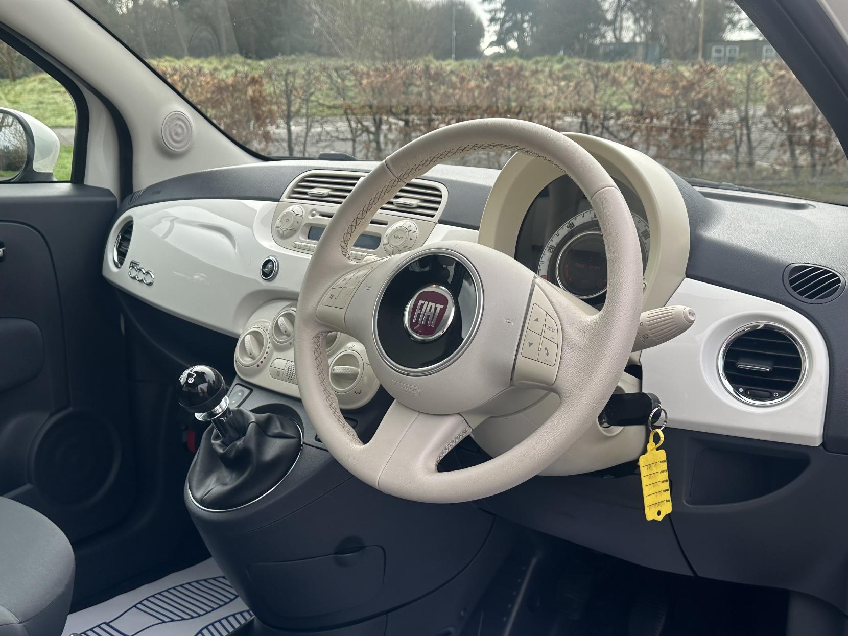 Fiat 500 1.2 Lounge Hatchback 3dr Petrol Manual Euro 5 (s/s) (69 bhp)