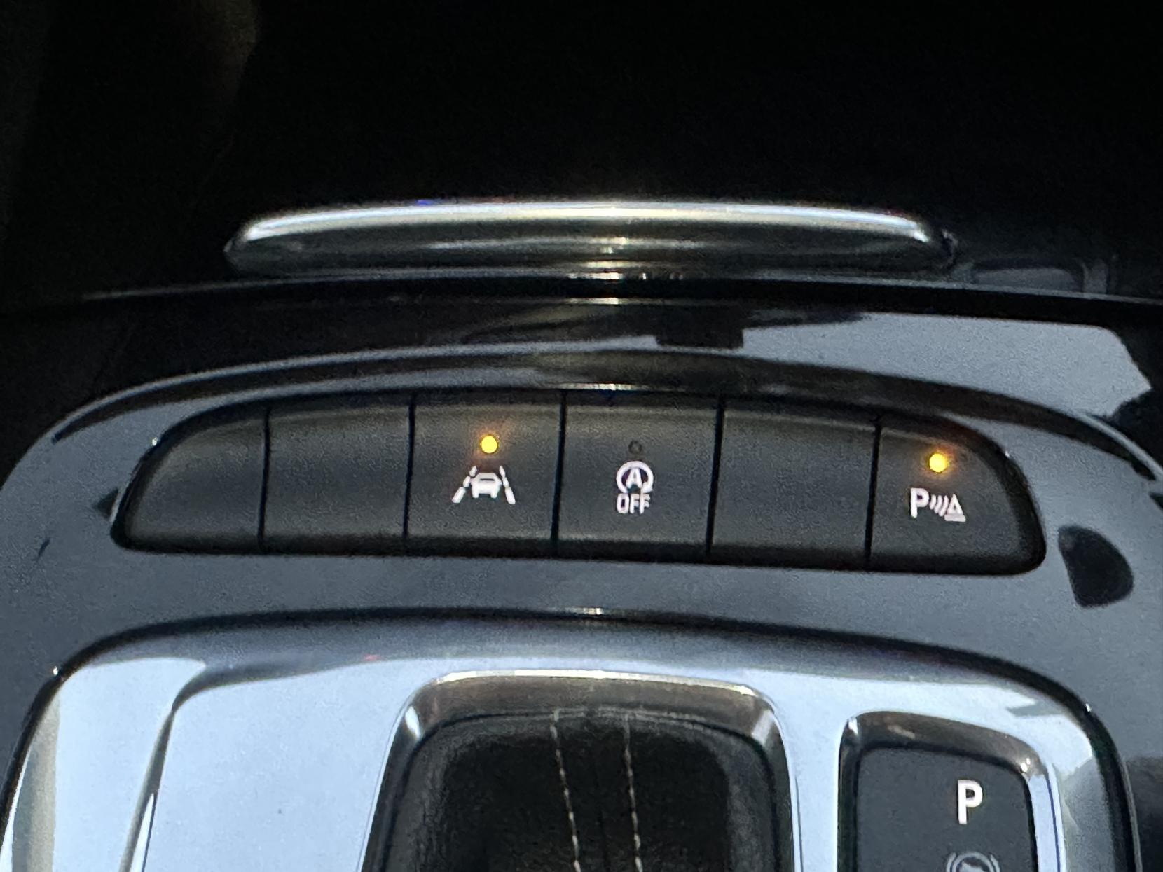 Vauxhall Insignia 2.0 Turbo D BlueInjection Elite Nav Grand Sport 5dr Diesel Automatic Euro 6 (s/s) (170 ps)