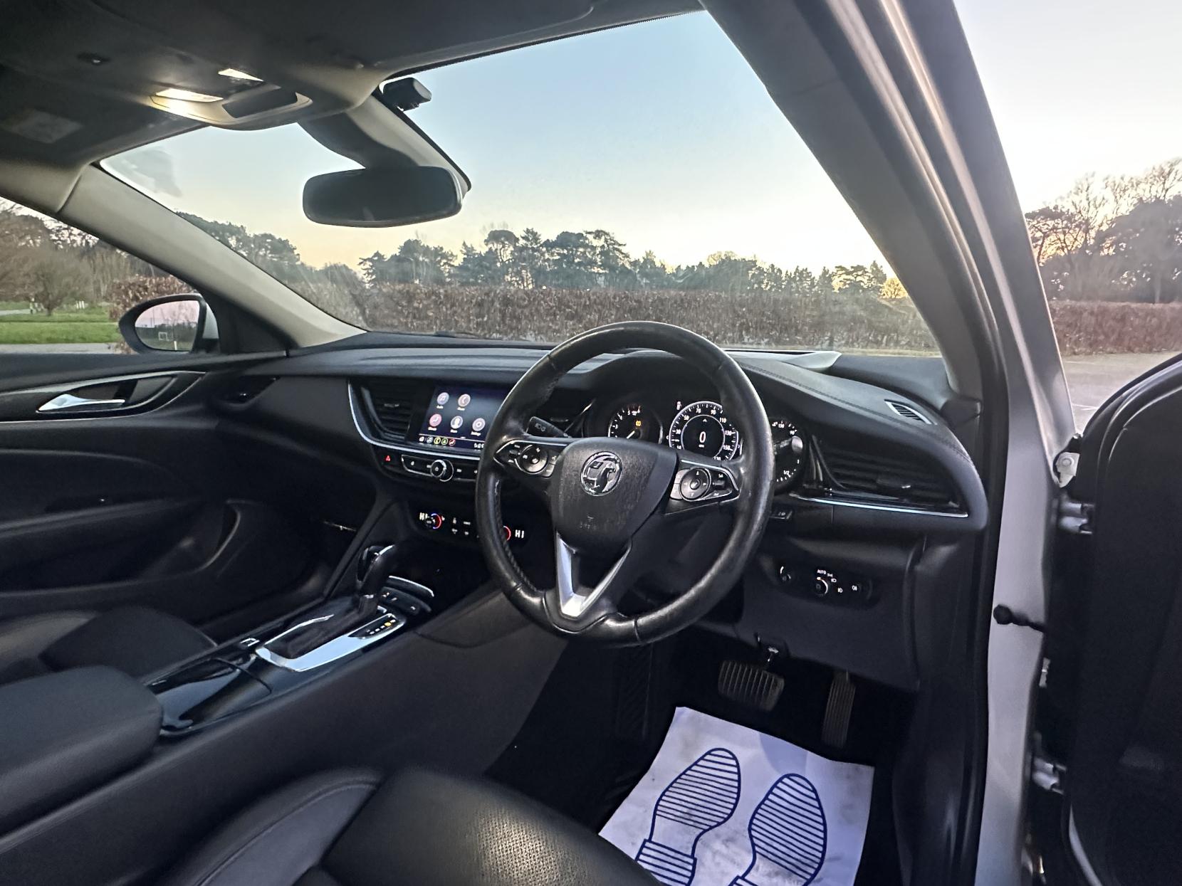 Vauxhall Insignia 2.0 Turbo D BlueInjection Elite Nav Grand Sport 5dr Diesel Automatic Euro 6 (s/s) (170 ps)