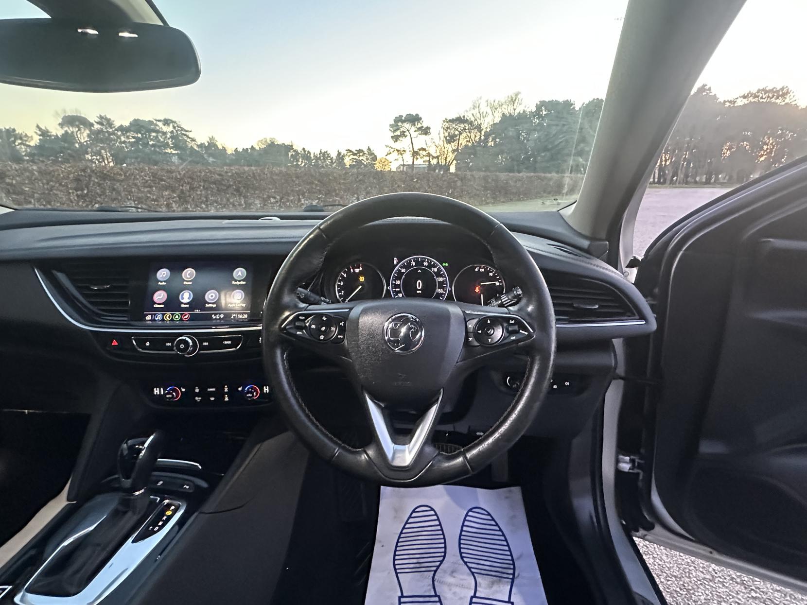 Vauxhall Insignia 2.0 Turbo D BlueInjection Elite Nav Grand Sport 5dr Diesel Automatic Euro 6 (s/s) (170 ps)