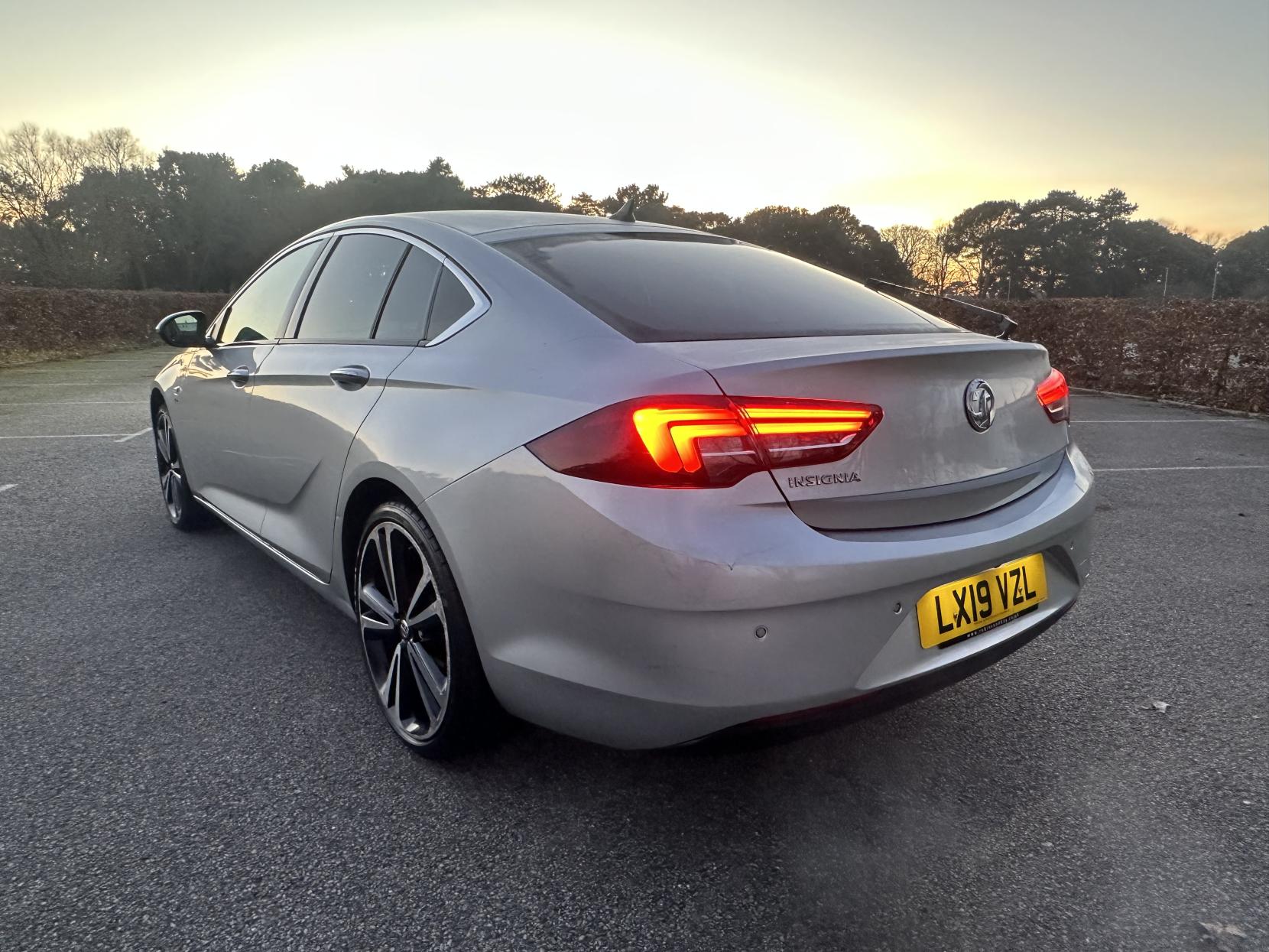 Vauxhall Insignia 2.0 Turbo D BlueInjection Elite Nav Grand Sport 5dr Diesel Automatic Euro 6 (s/s) (170 ps)