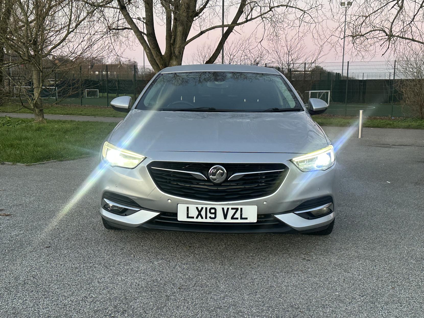 Vauxhall Insignia 2.0 Turbo D BlueInjection Elite Nav Grand Sport 5dr Diesel Automatic Euro 6 (s/s) (170 ps)