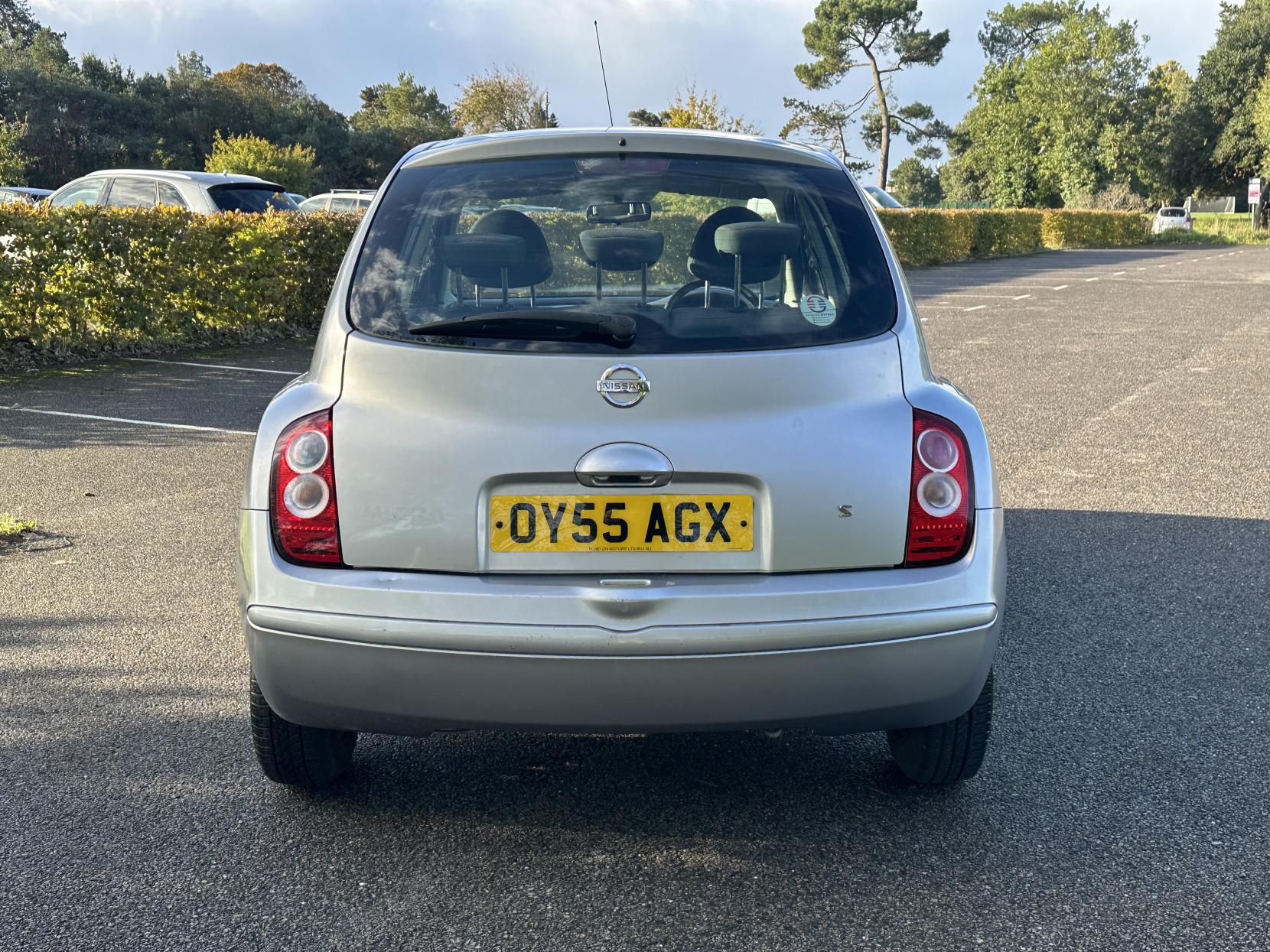 Nissan Micra 1.2 16v S Hatchback 5dr Petrol Manual (143 g/km, 79 bhp)