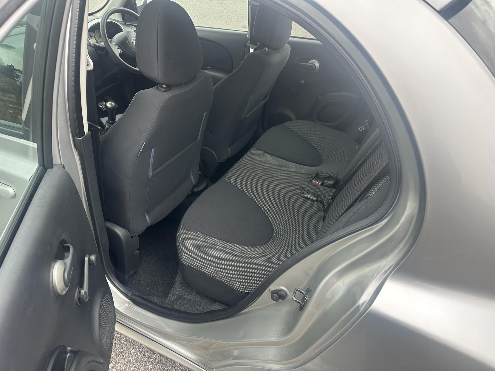 Nissan Micra 1.2 16v Acenta+ Hatchback 5dr Petrol Manual (139 g/km, 79 bhp)