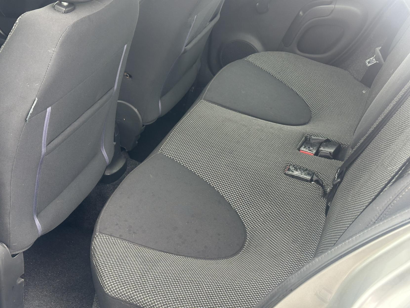 Nissan Micra 1.2 16v Acenta+ Hatchback 5dr Petrol Manual (139 g/km, 79 bhp)