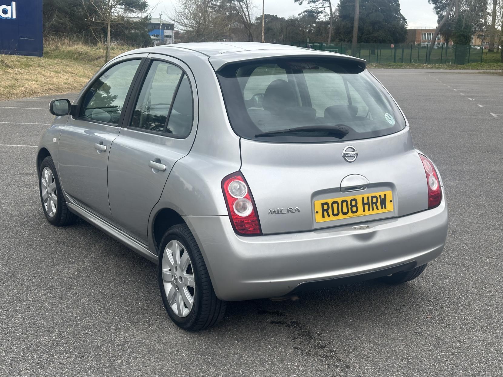 Nissan Micra 1.2 16v Acenta+ Hatchback 5dr Petrol Manual (139 g/km, 79 bhp)
