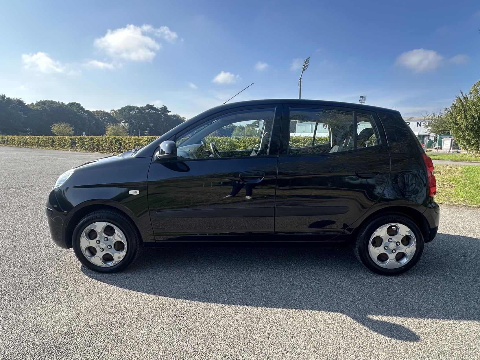 Kia Picanto 1.1 Strike Hatchback 5dr Petrol Manual (114 g/km, 64 bhp)