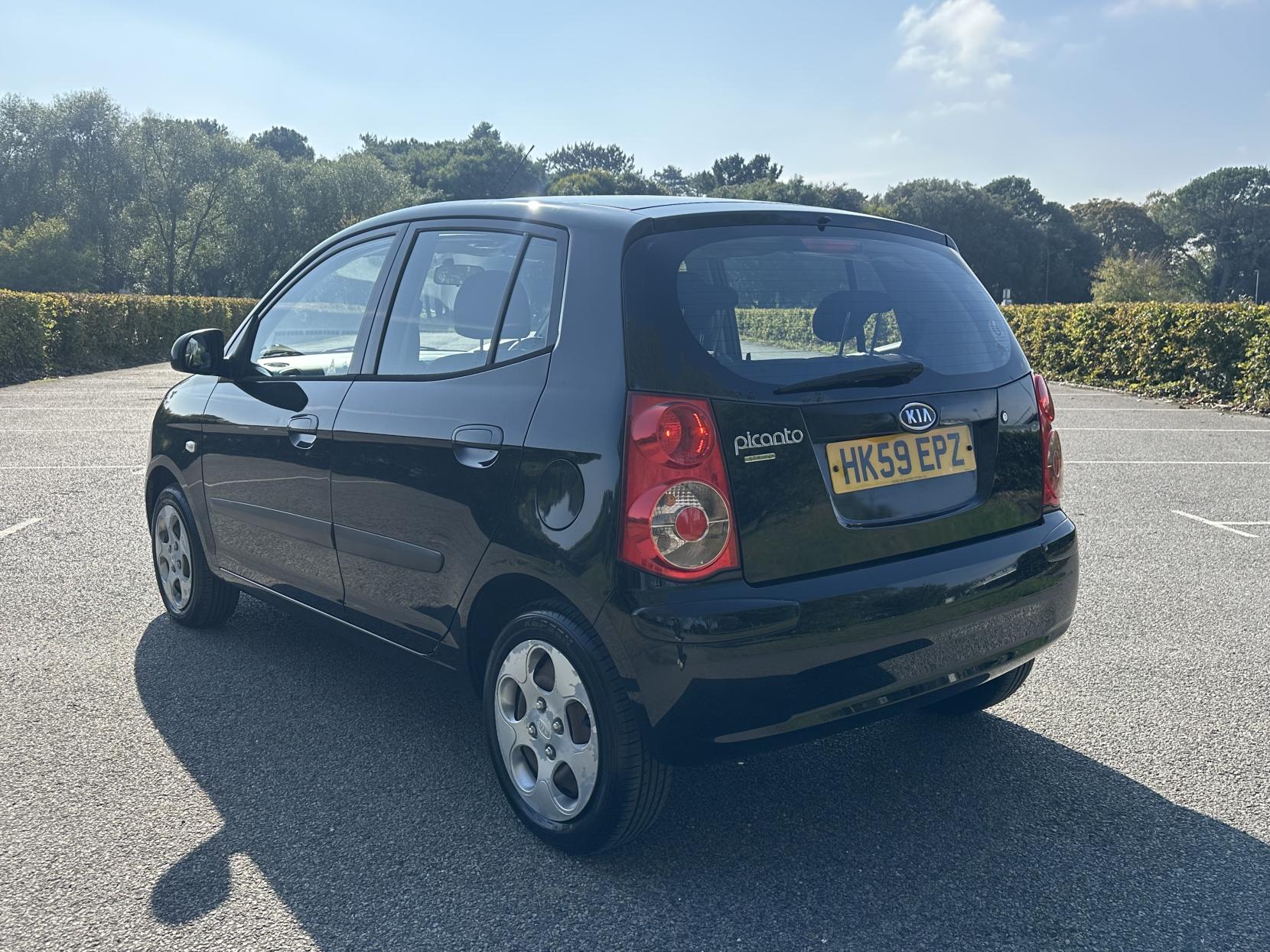 Kia Picanto 1.1 Strike Hatchback 5dr Petrol Manual (114 g/km, 64 bhp)