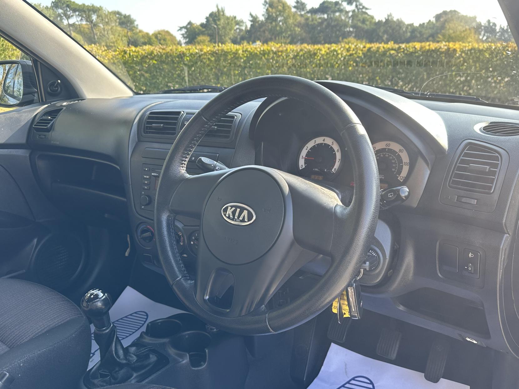 Kia Picanto 1.1 Strike Hatchback 5dr Petrol Manual (114 g/km, 64 bhp)
