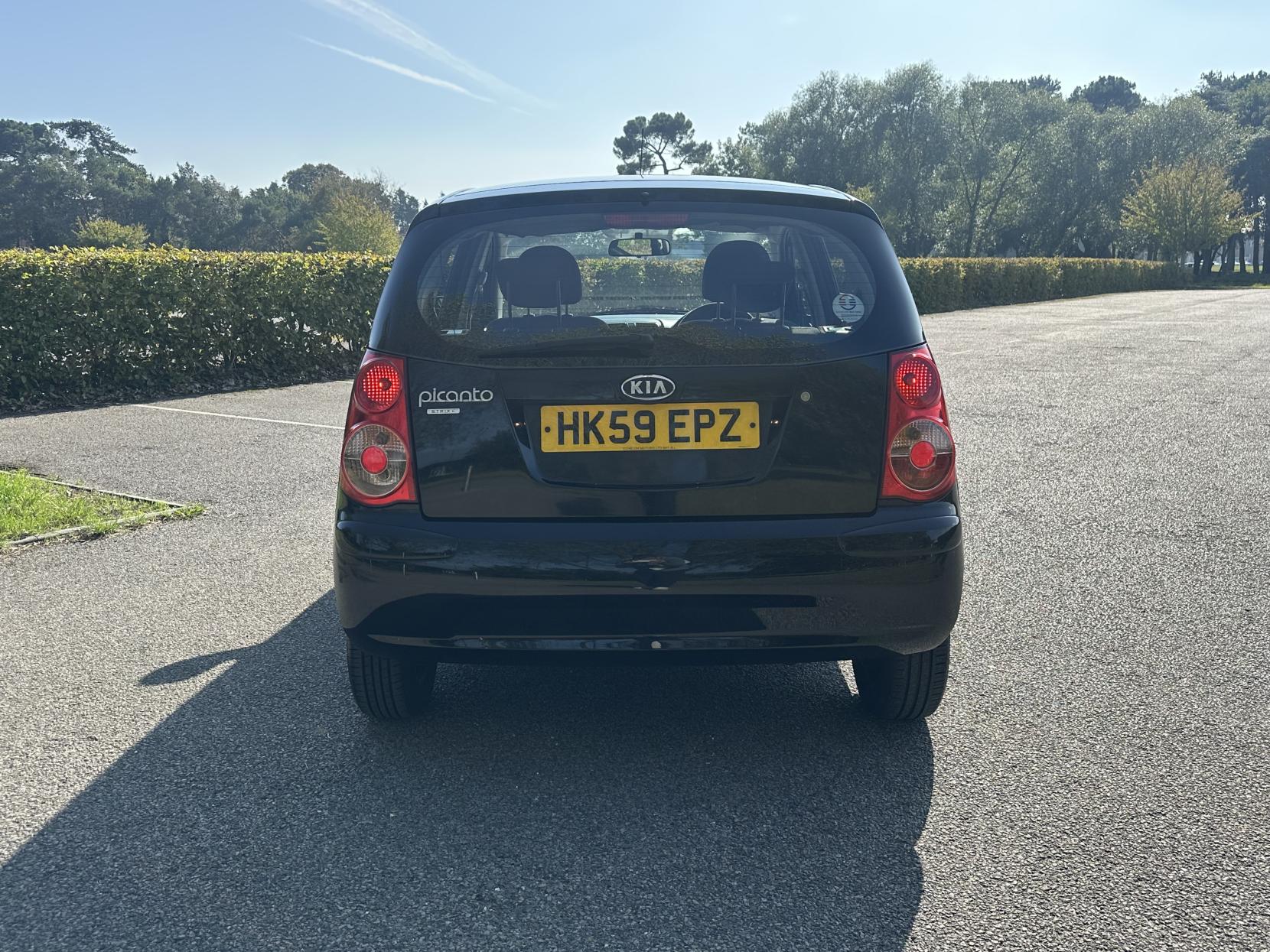 Kia Picanto 1.1 Strike Hatchback 5dr Petrol Manual (114 g/km, 64 bhp)