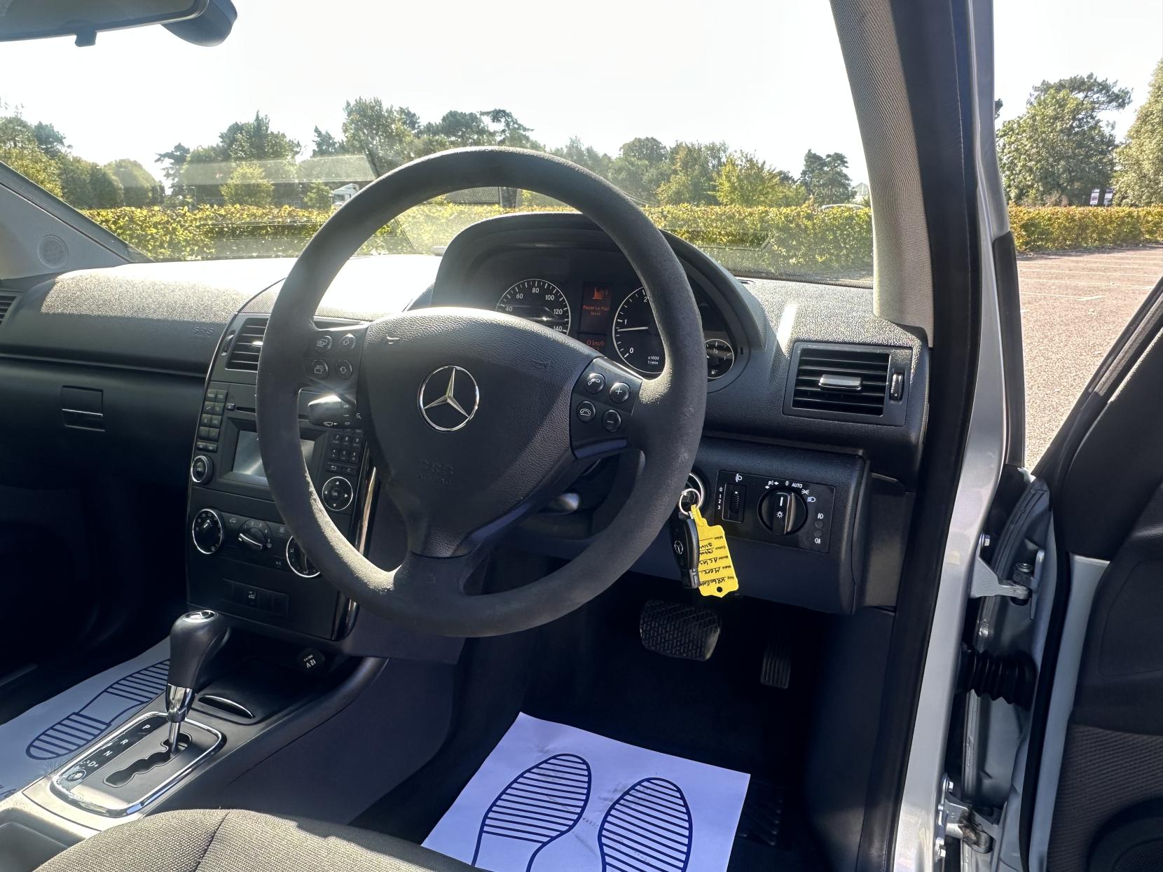 Mercedes-Benz A Class 2.0 A160 CDI Classic SE Hatchback 5dr Diesel CVT (142 g/km, 82 bhp)
