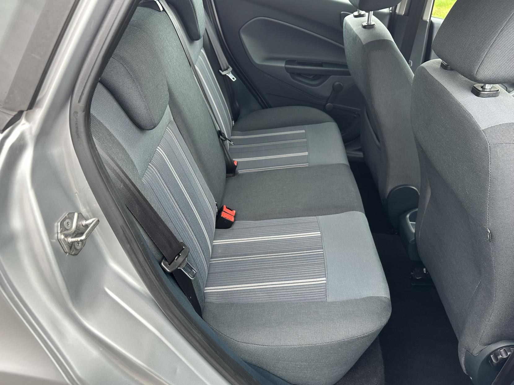 Ford Fiesta 1.25 Style Hatchback 5dr Petrol Manual (128 g/km, 59 bhp)