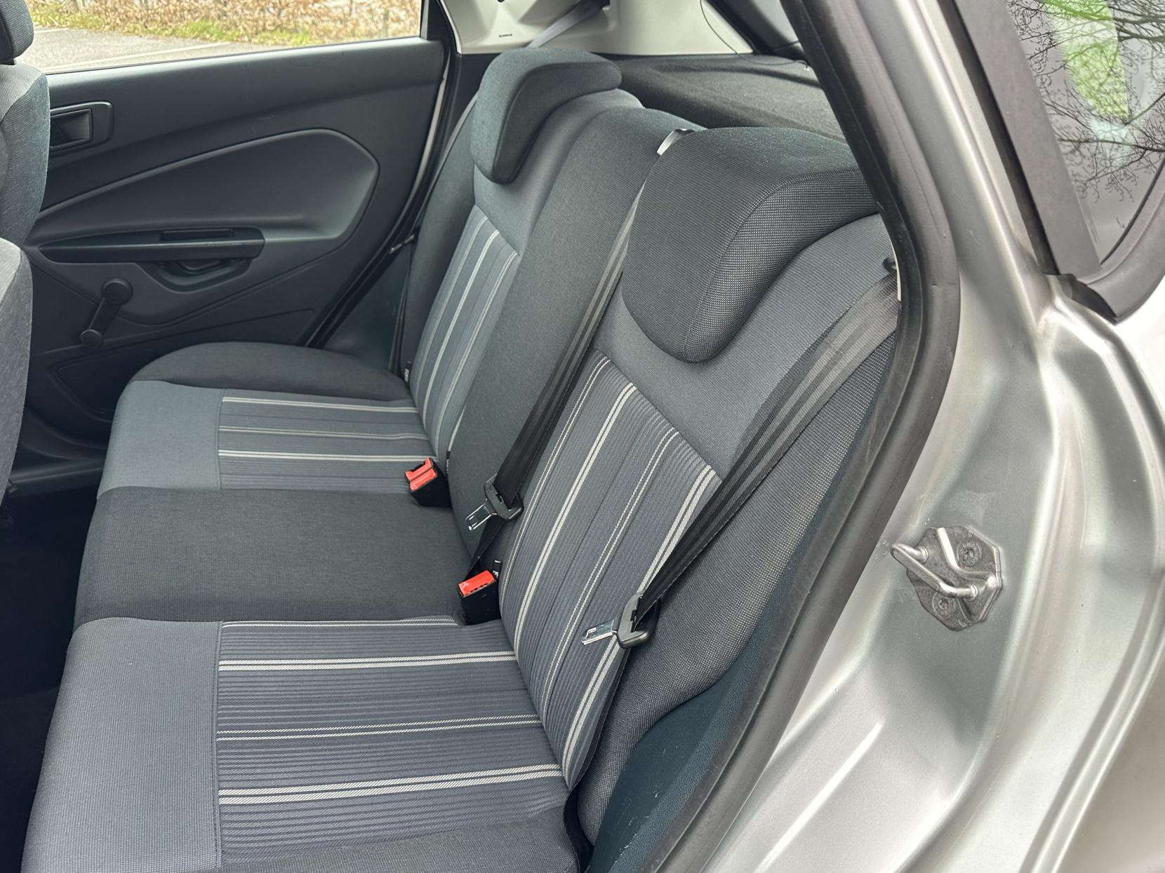 Ford Fiesta 1.25 Style Hatchback 5dr Petrol Manual (128 g/km, 59 bhp)