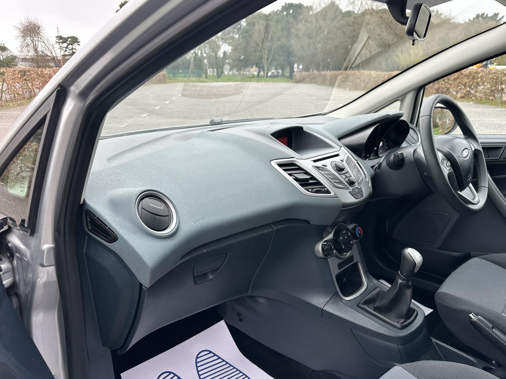 Ford Fiesta 1.25 Style Hatchback 5dr Petrol Manual (128 g/km, 59 bhp)