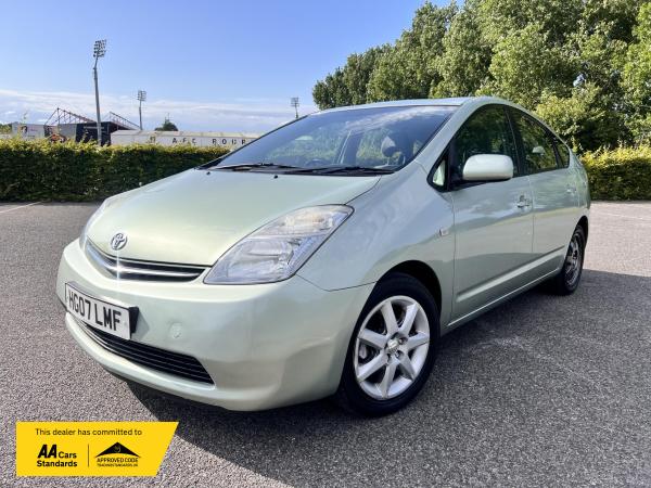 Toyota Prius 1.5 T3 Hatchback 5dr Petrol Hybrid CVT (104 g/km, 76 bhp)
