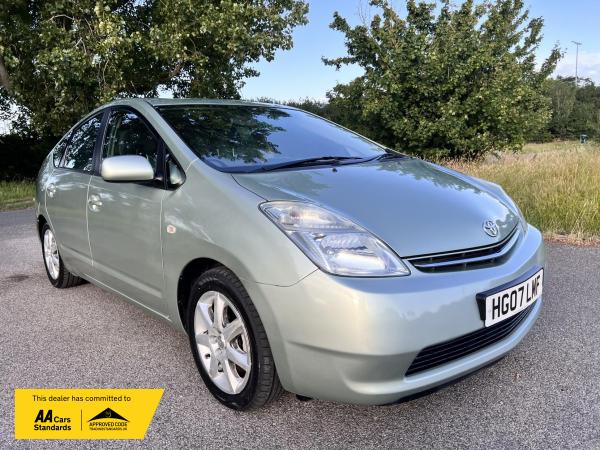 Toyota Prius 1.5 T3 Hatchback 5dr Petrol Hybrid CVT (104 g/km, 76 bhp)
