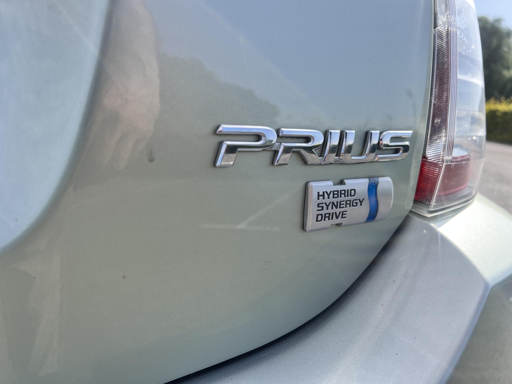 Toyota Prius 1.5 T3 Hatchback 5dr Petrol Hybrid CVT (104 g/km, 76 bhp)