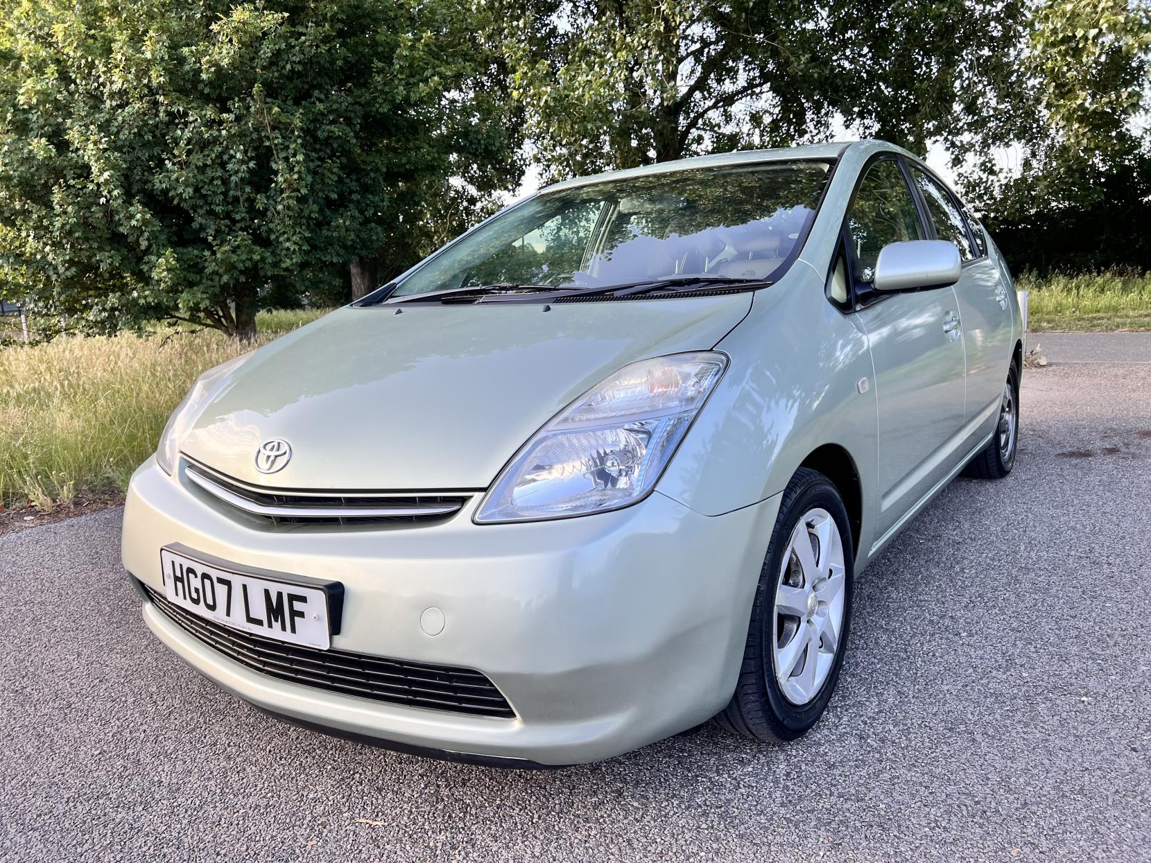 Toyota Prius 1.5 T3 Hatchback 5dr Petrol Hybrid CVT (104 g/km, 76 bhp)
