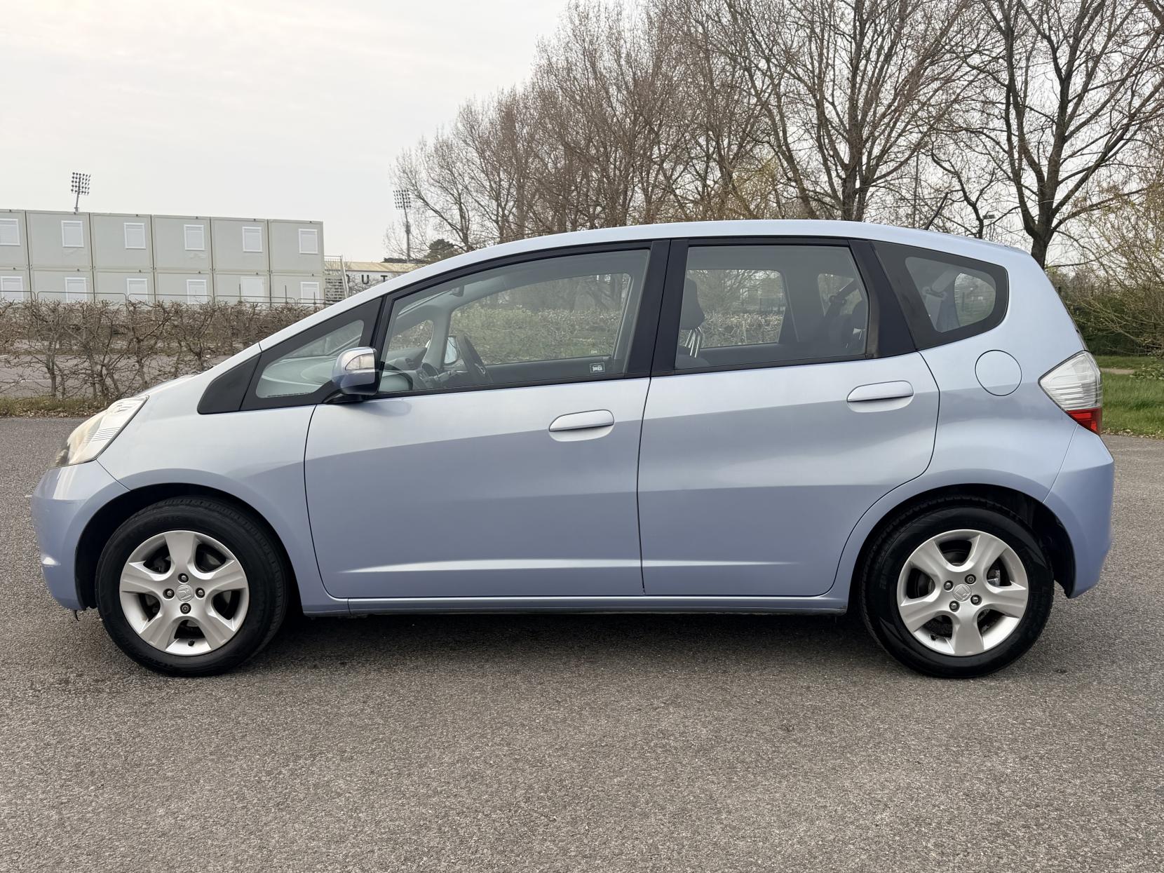Honda Jazz 1.4 i-VTEC ES Hatchback 5dr Petrol Manual Euro 4 (100 ps)