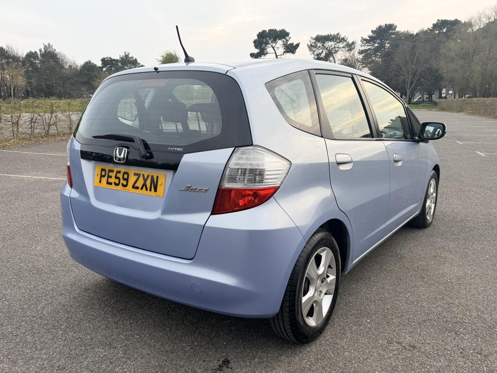 Honda Jazz 1.4 i-VTEC ES Hatchback 5dr Petrol Manual Euro 4 (100 ps)