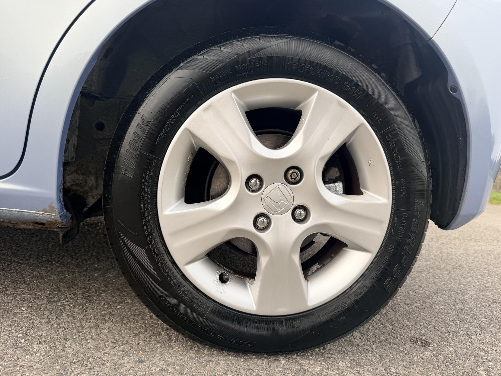 Honda Jazz 1.4 i-VTEC ES Hatchback 5dr Petrol Manual Euro 4 (100 ps)