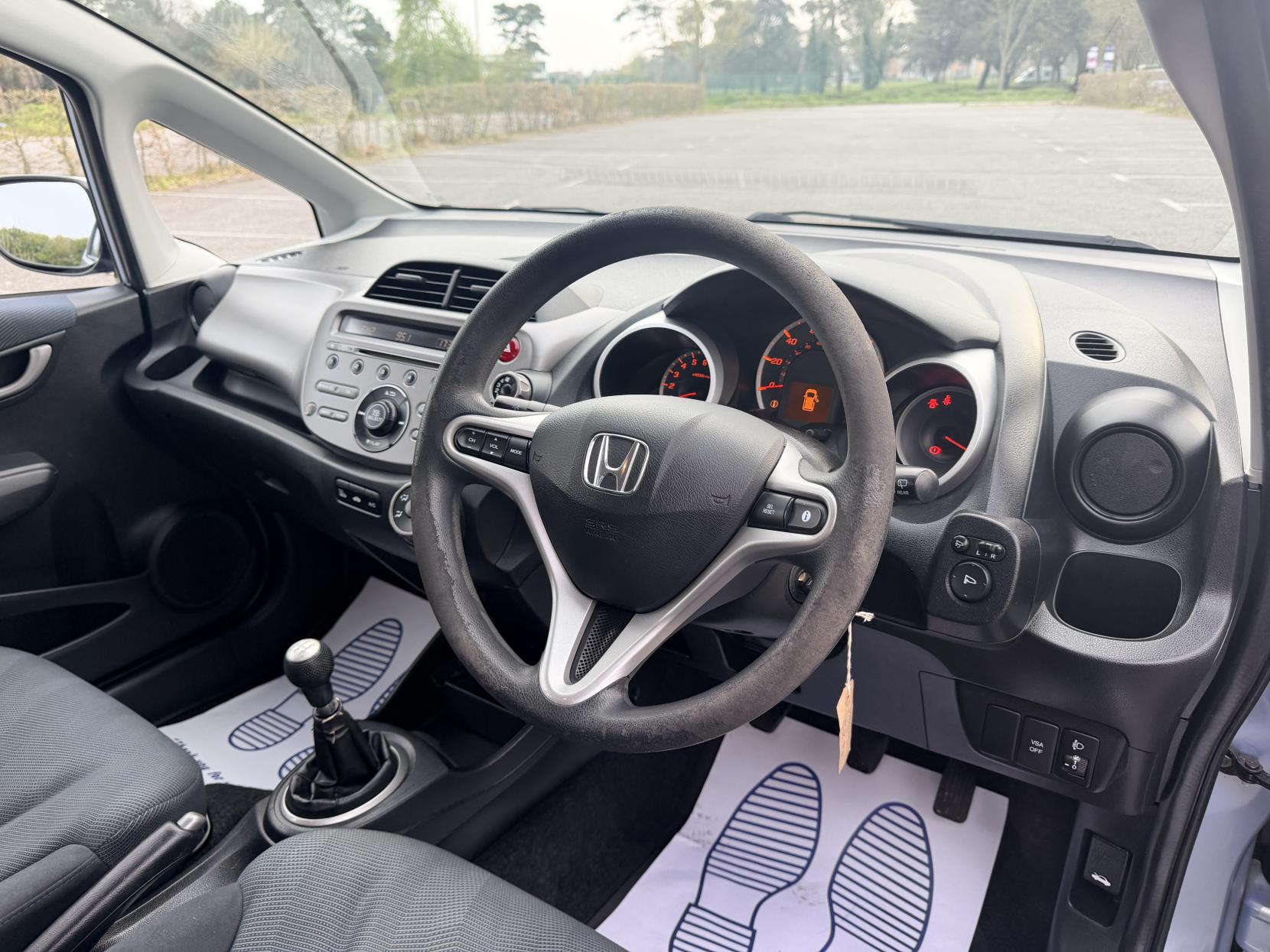 Honda Jazz 1.4 i-VTEC ES Hatchback 5dr Petrol Manual Euro 4 (100 ps)