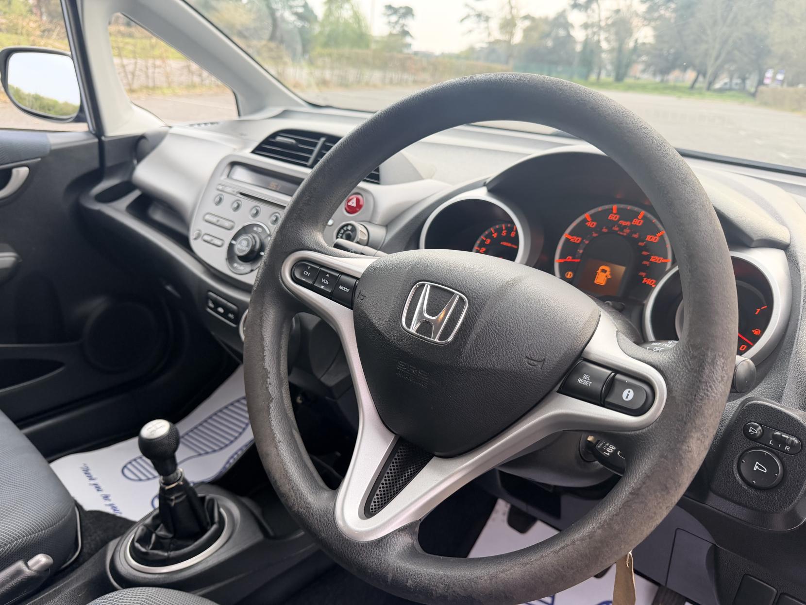 Honda Jazz 1.4 i-VTEC ES Hatchback 5dr Petrol Manual Euro 4 (100 ps)