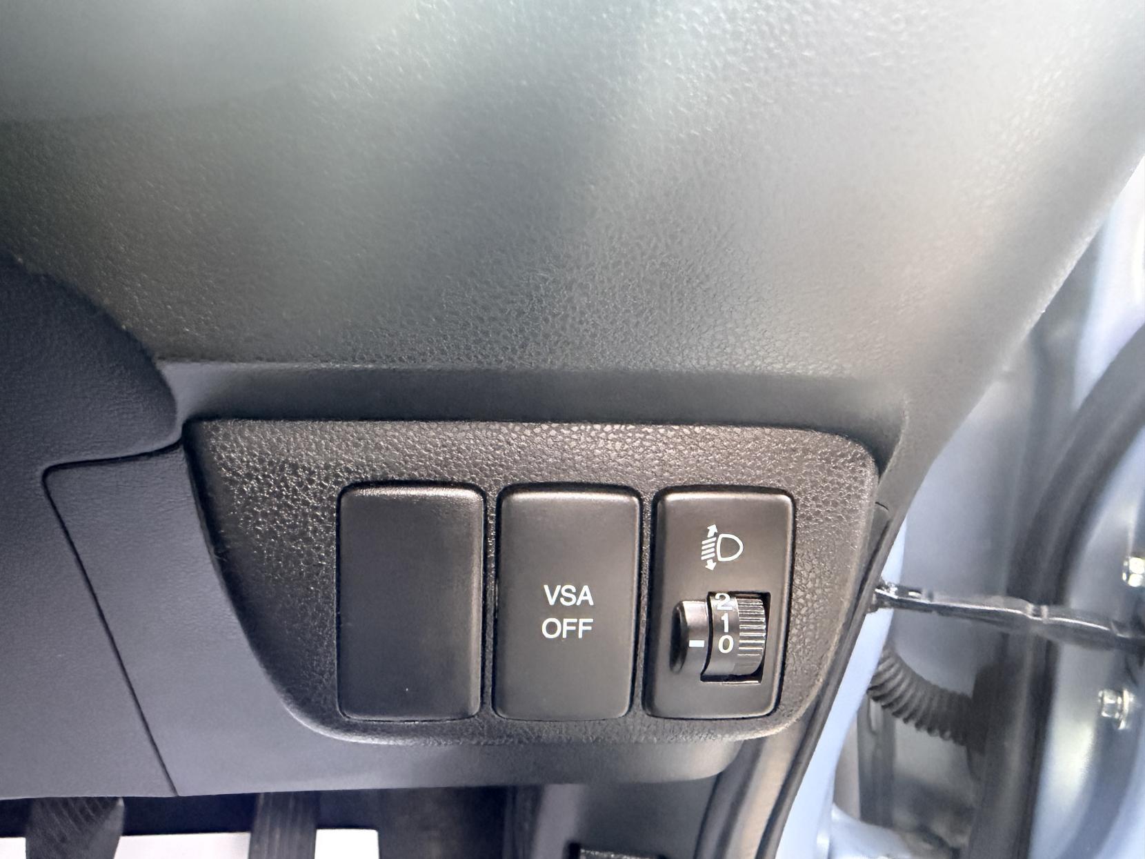 Honda Jazz 1.4 i-VTEC ES Hatchback 5dr Petrol Manual Euro 4 (100 ps)