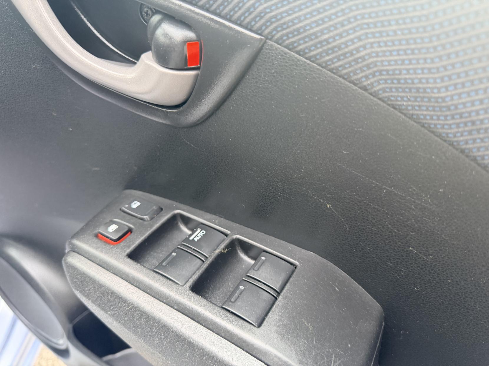 Honda Jazz 1.4 i-VTEC ES Hatchback 5dr Petrol Manual Euro 4 (100 ps)