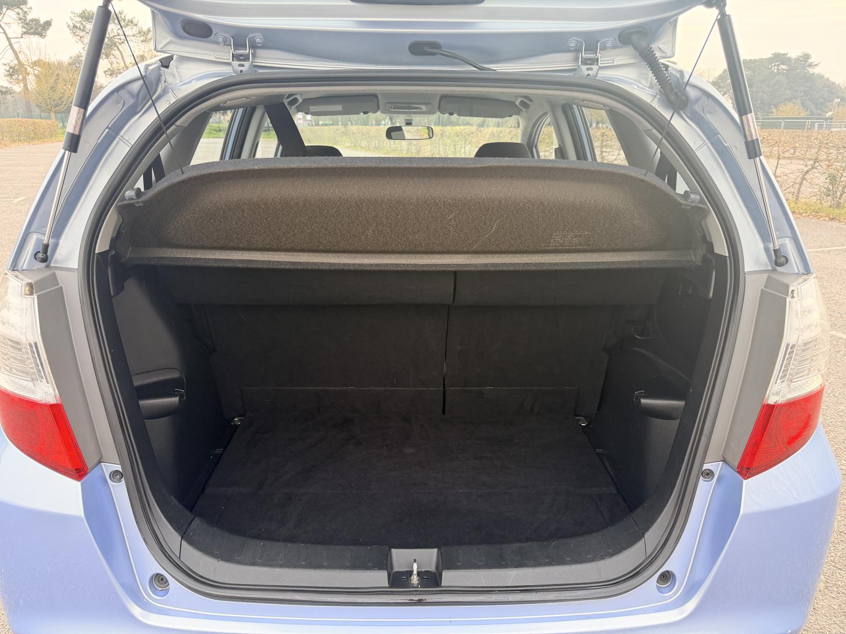 Honda Jazz 1.4 i-VTEC ES Hatchback 5dr Petrol Manual Euro 4 (100 ps)