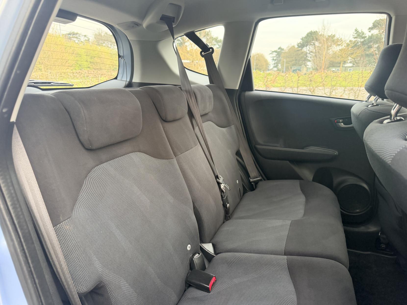 Honda Jazz 1.4 i-VTEC ES Hatchback 5dr Petrol Manual Euro 4 (100 ps)