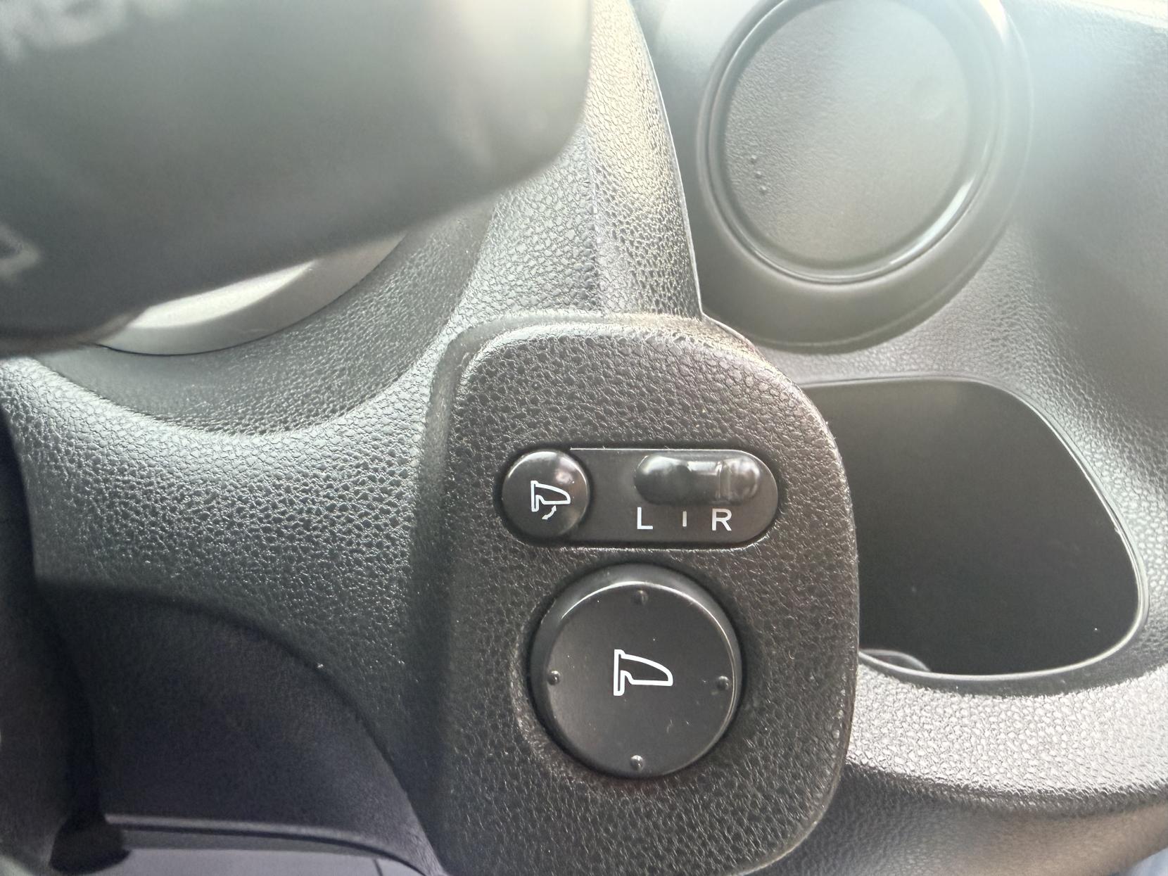 Honda Jazz 1.4 i-VTEC ES Hatchback 5dr Petrol Manual Euro 4 (100 ps)