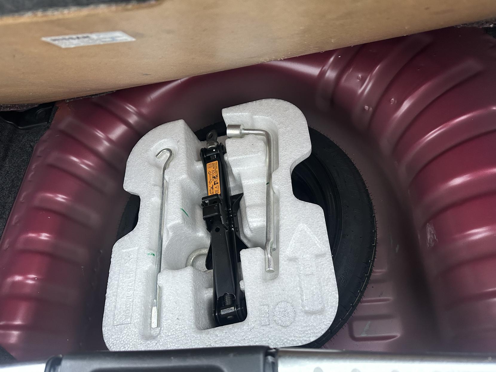 Nissan Micra 1.2 12V Elle Hatchback 5dr Petrol Manual Euro 5 (80 ps)