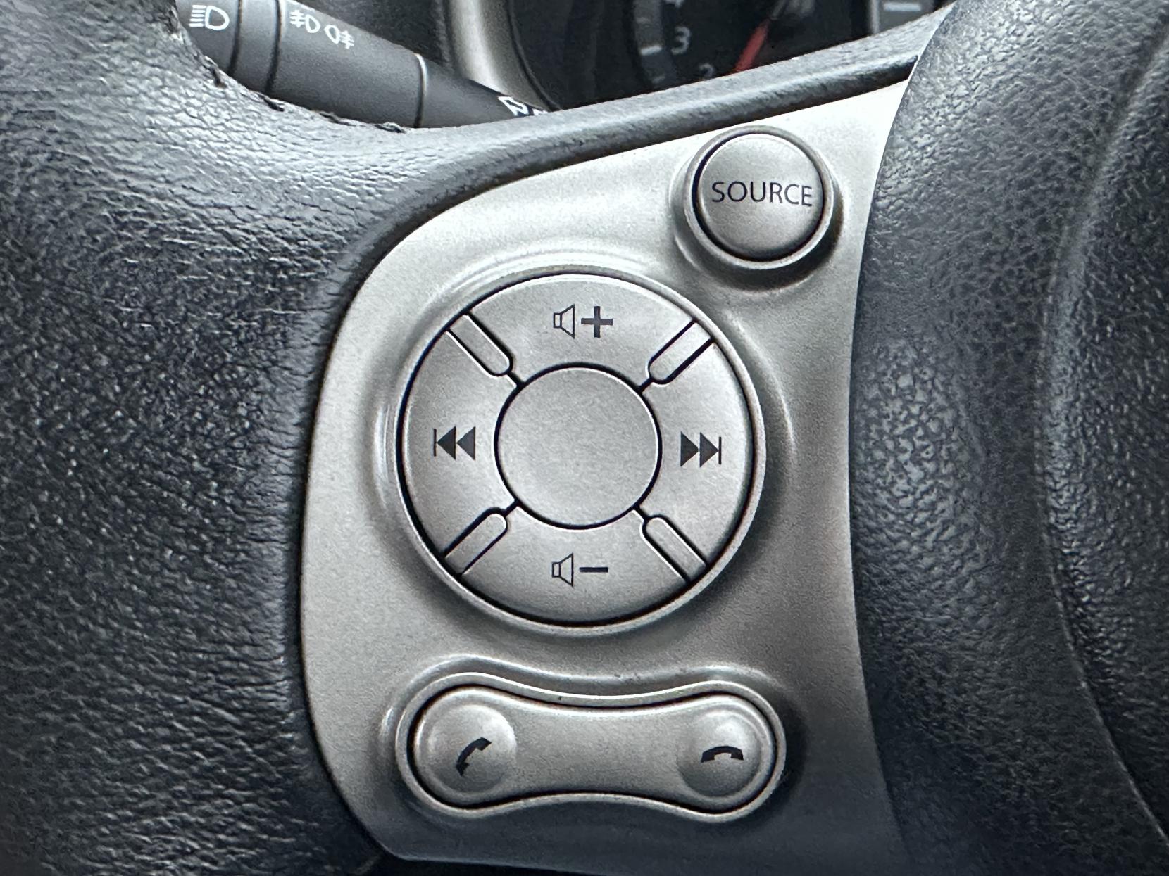 Nissan Micra 1.2 12V Elle Hatchback 5dr Petrol Manual Euro 5 (80 ps)